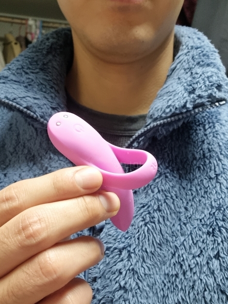 새티스파이어 볼드 러버 여자친구 1분만에 절정가서 홍수나게 만드는 무서운 토이